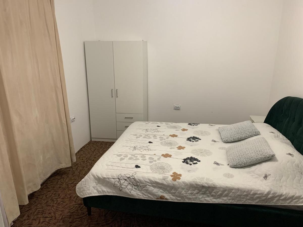 Luxury Republicii * בראשוב
